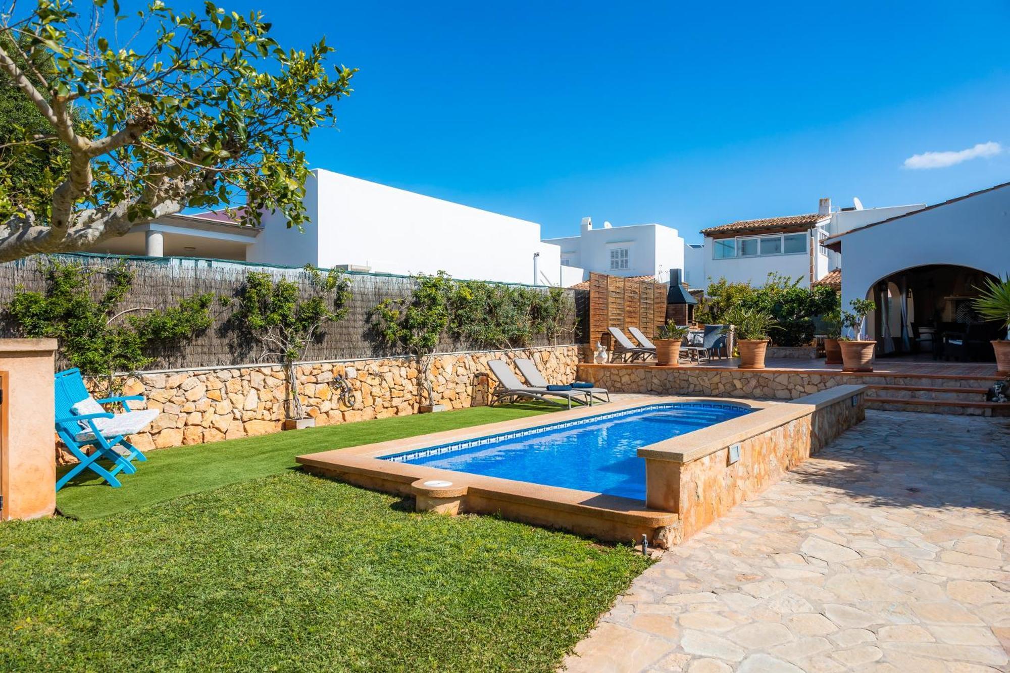 Dos Estels Villa *